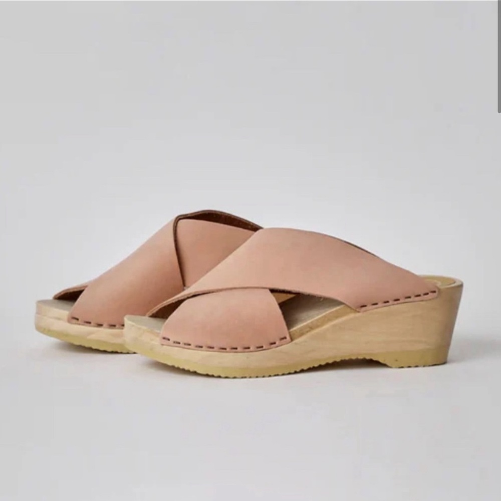 No 6 Frida Clog